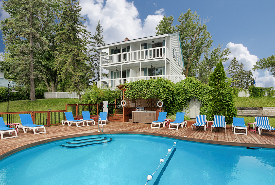 Accommodation - Auberge Handfield