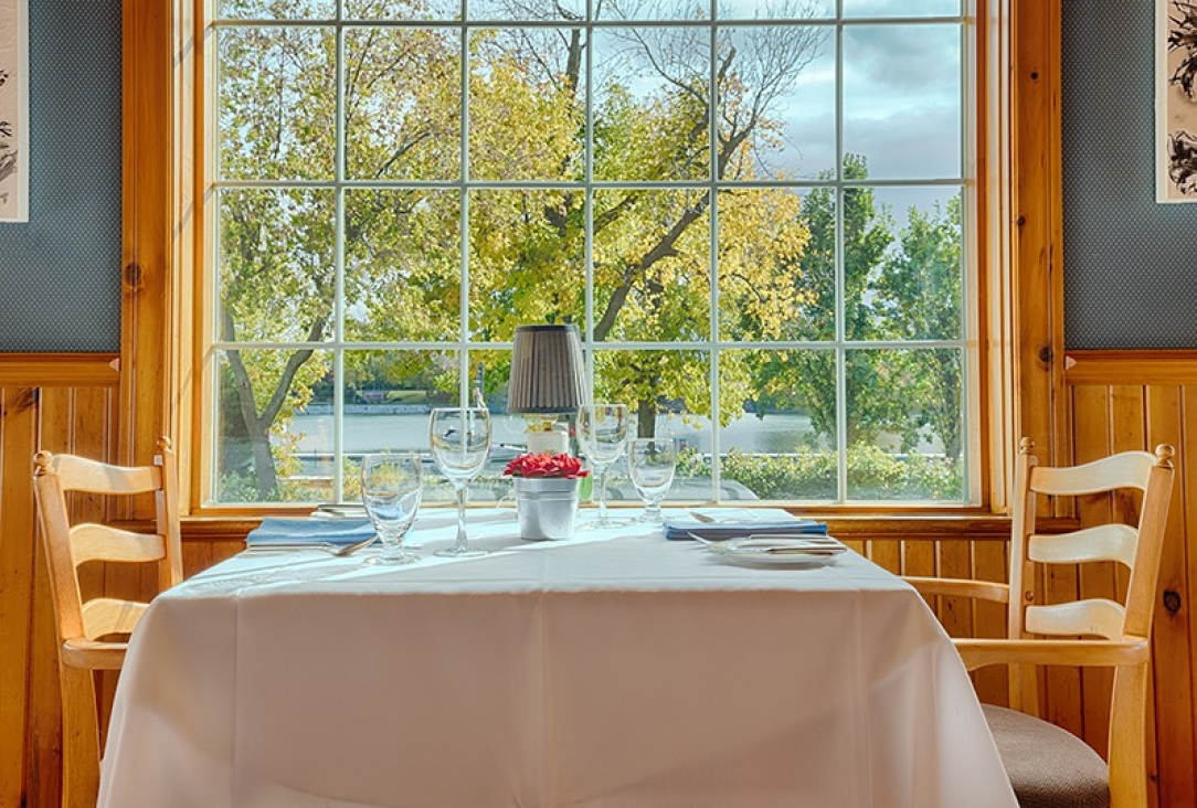 Country  - Auberge Handfield