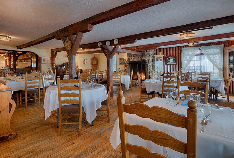 Country  - Auberge Handfield